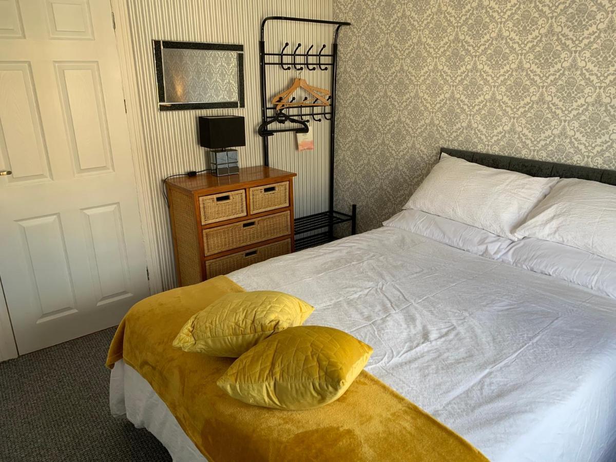 Heather Glen. Six Bedroom Home Near The Sea. Blackpool Buitenkant foto
